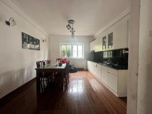 CẦN BÁN NHÀ TRUNG TÂM YÊN VIÊN 70m2-CỬA NHÀ HAI OTO TRÁNH- NHÀ MỚI TINH- NHỈNH 8 TỶ